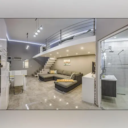 Glamorous - Oktogon Center * Budapešť